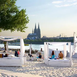 Apartment Sunset - Du, Deine Truppe Und Eine Einzigartige Stadt -, Cologne